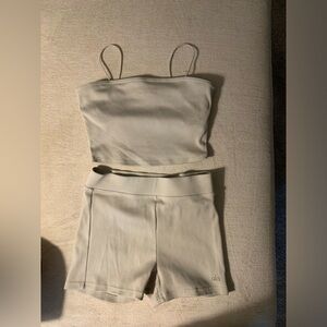 ALO YOGA cream ripped workout/lounge set
